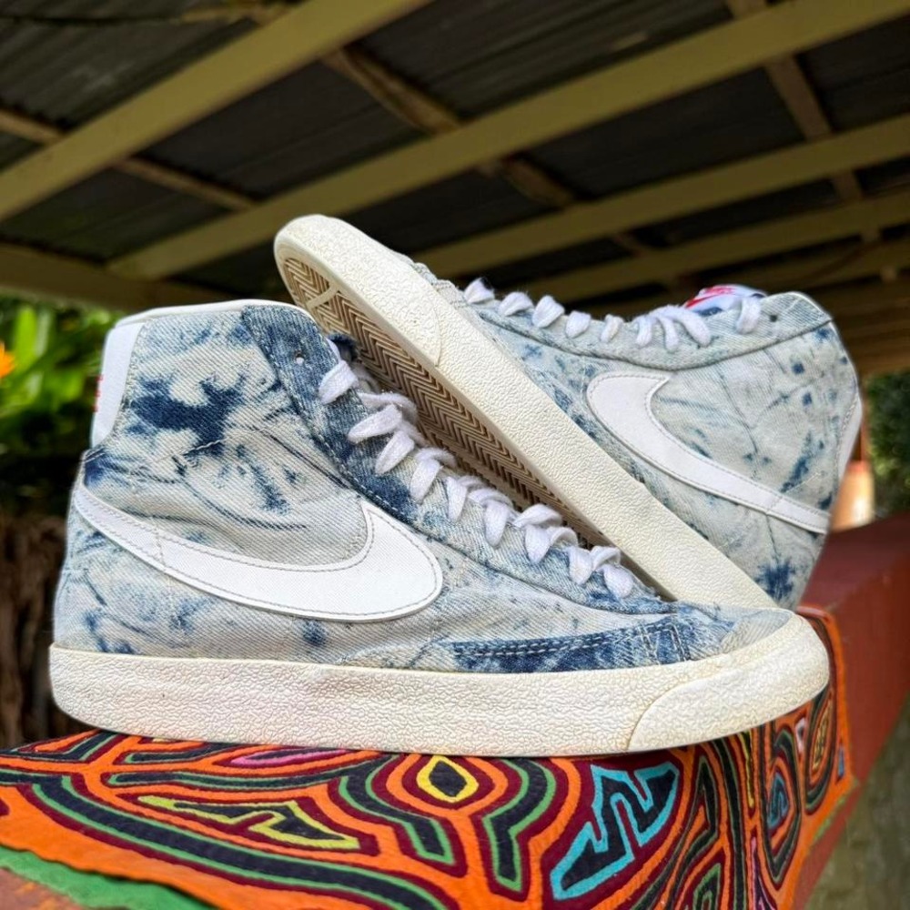 Nike Blazer Mid '77 Washed Denim Tie Dye Sneakers Womens Size 7.5 DV2182-900